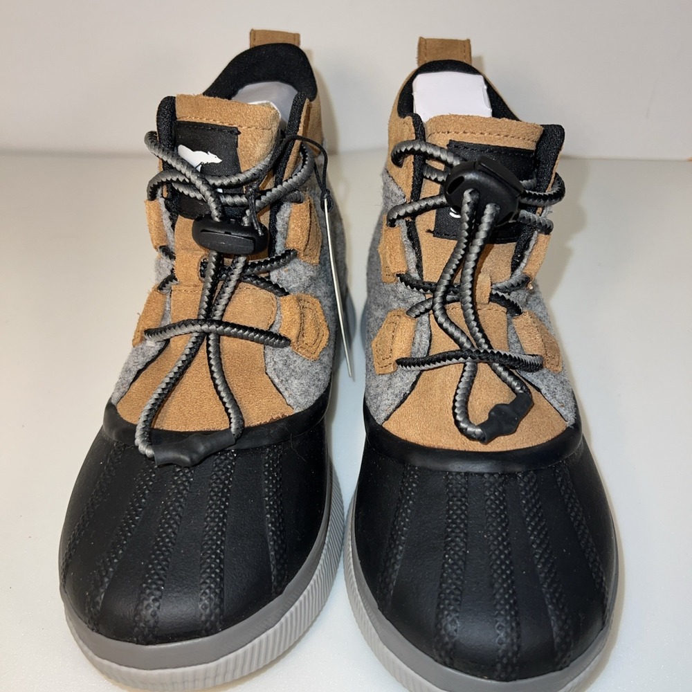Sorel Black and Tan Winter Boots
